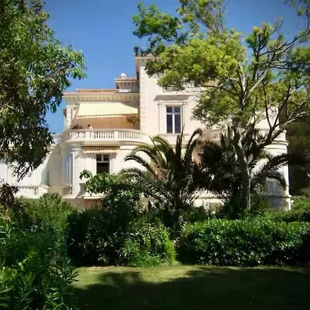 Un Coin De Paradis Au Pied De La Grande Bleue * Saint-Raphael (Var)